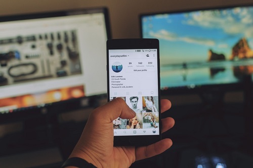 Addicted to Smart Devices
